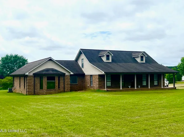 101 Peacock Holw, Ripley, MS 38663