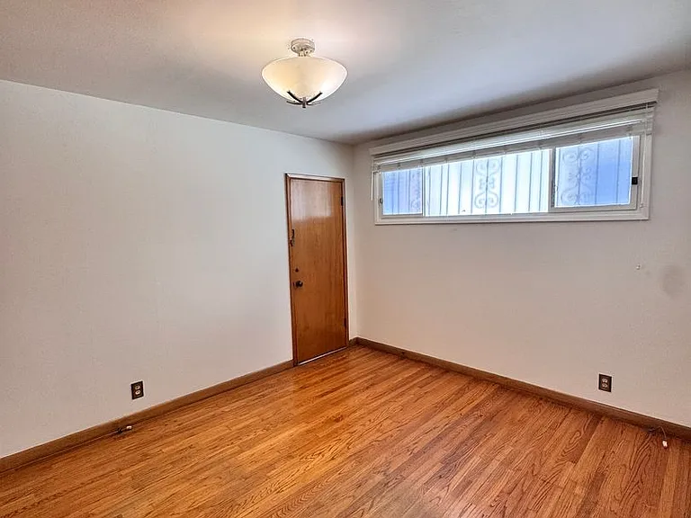 4531 E Shaw St — Photo 16