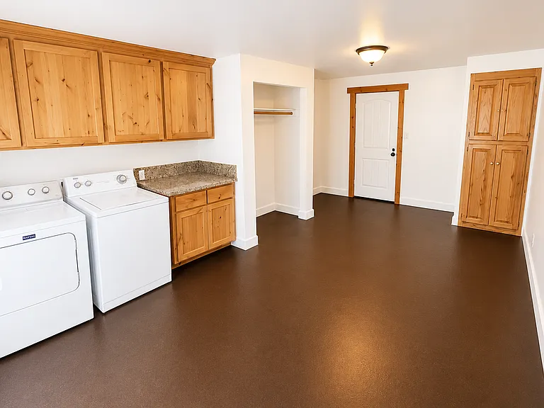 2245 Ceanothus Ave — Photo 15