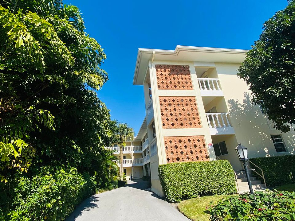1st image of 80 Venetian Dr APT S100