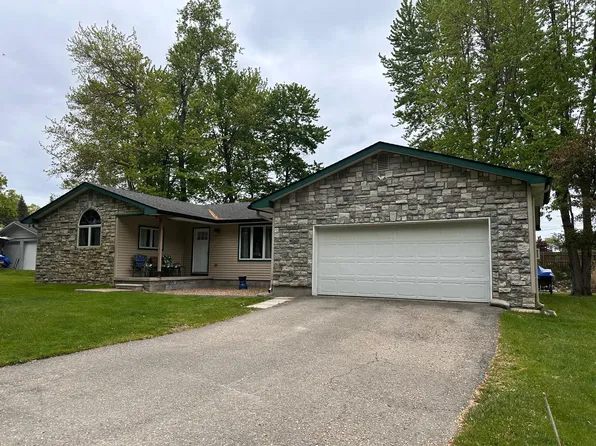 5410 Ridgemont St, Howell, MI 48843