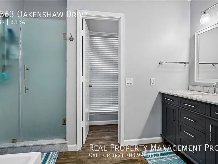 9563 Oakenshaw Dr — Photo 23