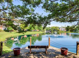 8210 Lakeshore Trail East Dr #2012, Indianapolis, IN