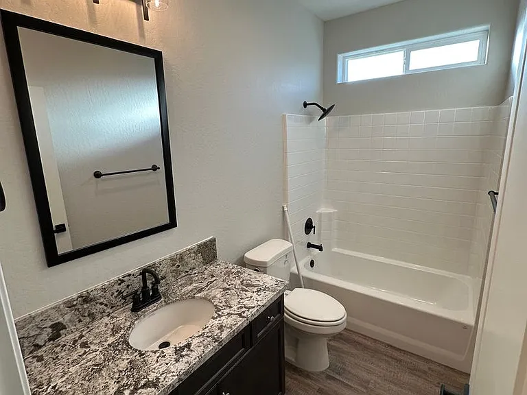 139 N Miami Ave — Photo 9
