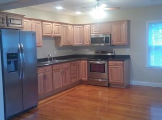 693 Elm St FLOOR 3, Woonsocket, RI 02895