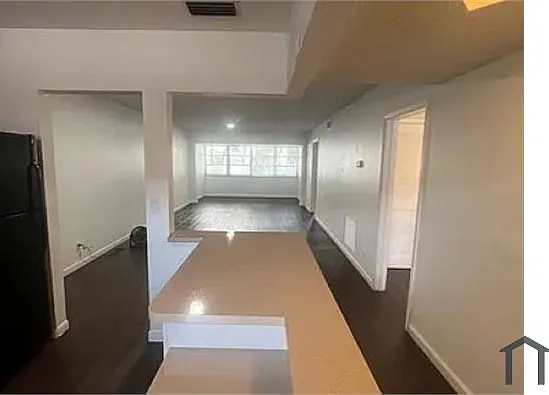 2832 Fillmore St #18 — Photo 2