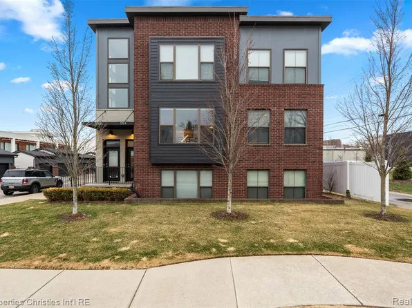 1210 Diamond Ct #A, Royal Oak, MI 48067