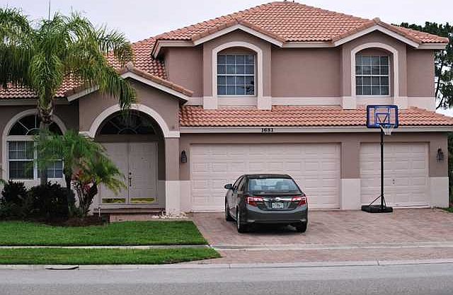 Home For Sale In Lakefield