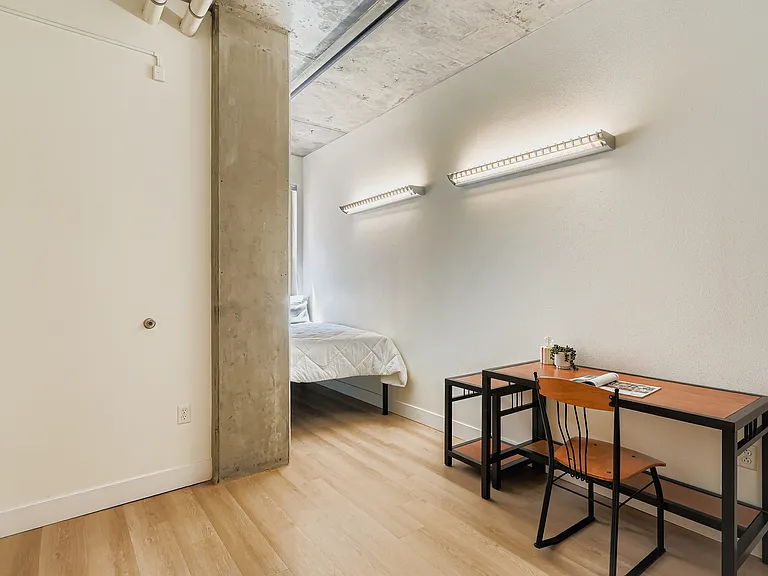 University Lofts — Photo 21