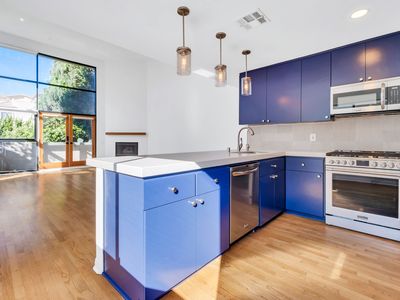 9917 Tabor St APT 3, Los Angeles, CA, 90034