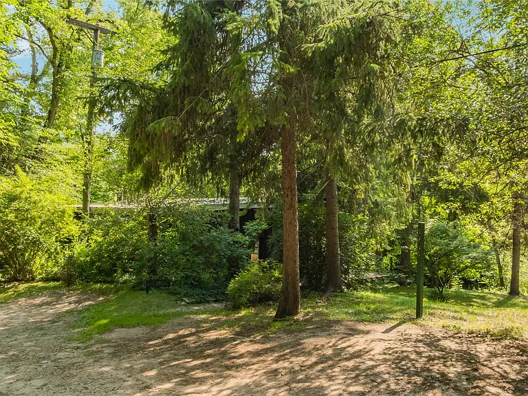 3954 N Ellamae Rd — Photo 56