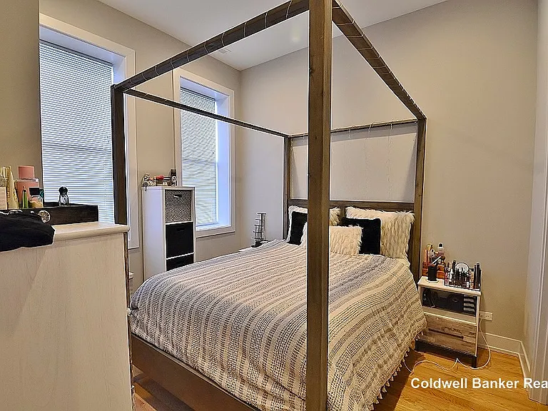 2226 W Warren 1st Fl #1ST FL — Photo 5