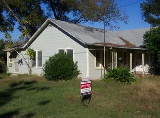 1301 McEntire Rd, Trinidad, TX 75163