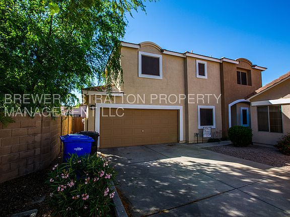 2nd image of 1576 E Windsor Dr