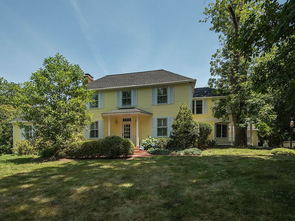 1st image of 9004 Old Dominion Dr