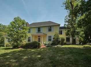 9004 Old Dominion Dr, Mc Lean, VA 22102
