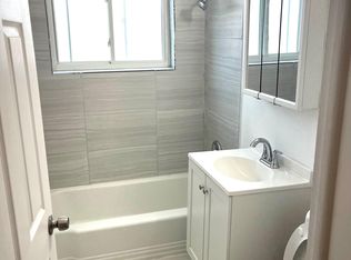 2113 S 25th Ave #GW, Broadview, IL 60155