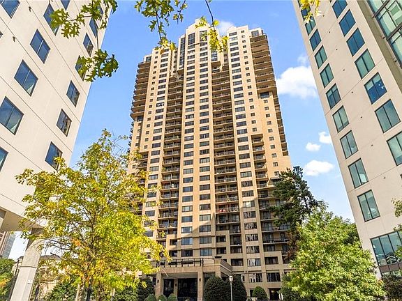 2nd image of 3481 Lakeside Dr NE APT 1901