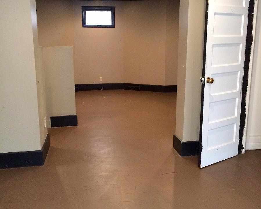 Vibrant Elmwood Village Living 1010 Elmwood Ave. Buffalo, NY 14222