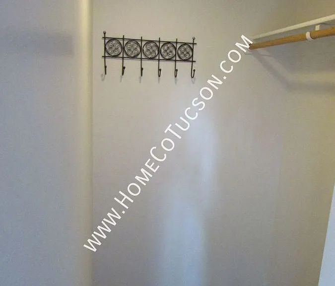 3668 N Royal Prince Ct — Photo 22
