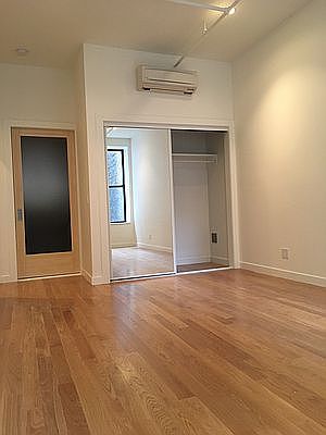 4th image of 11 W 11th St #3