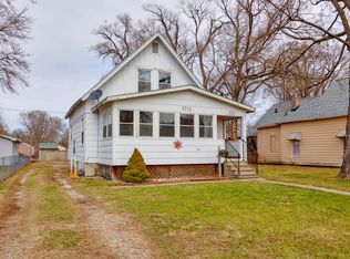 2712 E Walnut St, Des Moines, IA 50317
