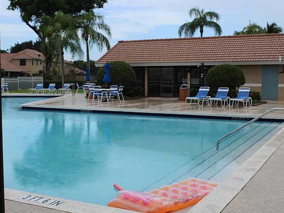 5th image of 6197 Country Fair Cir