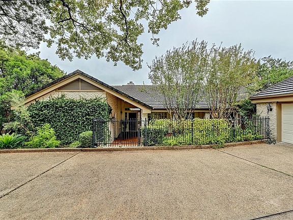 2nd image of 114 Barbie Ct