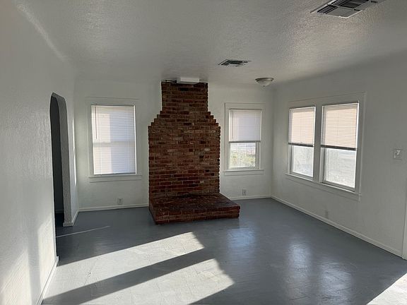 3rd image of 30818 Dollarhide Rd
