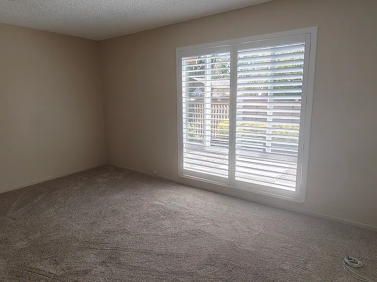 613 Edgebrook Ct — Photo 24
