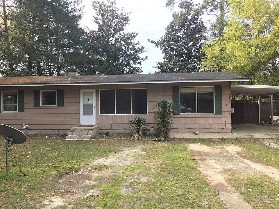 1st image of 1816 Canterbury Dr