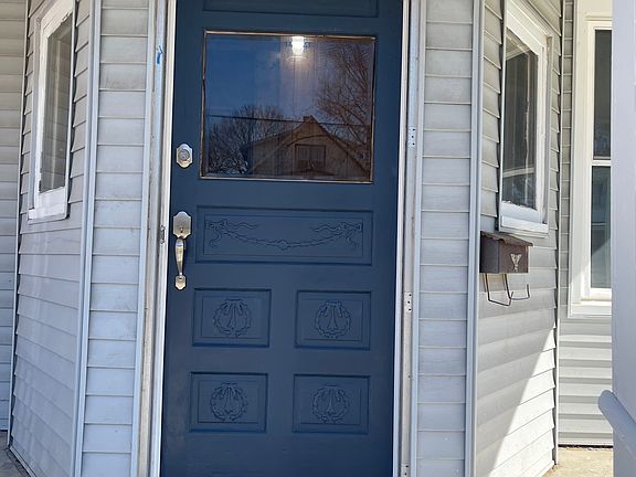 4th image of 345 N Water St