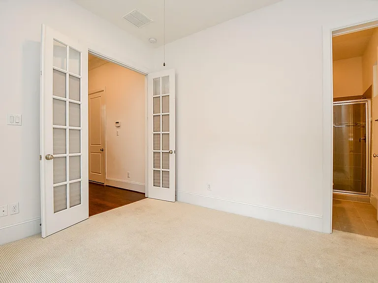 818 Yale St #A — Photo 8