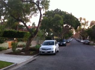 854 N Las Palmas Ave, Los Angeles, CA 90038