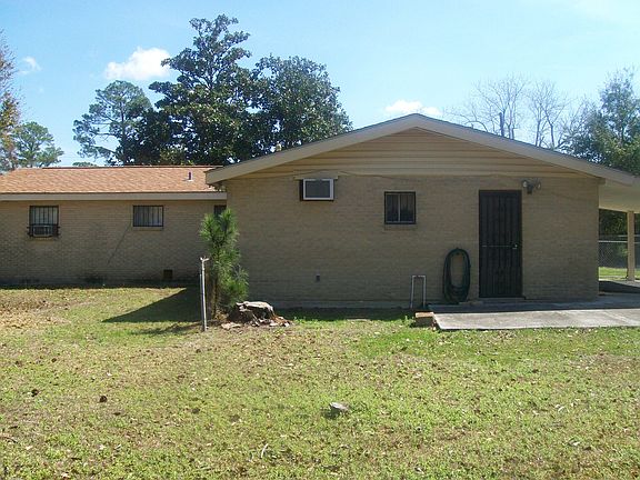 3rd image of 1701 62nd Ave