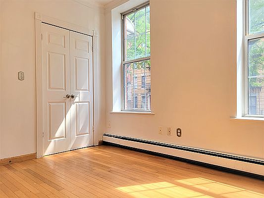 5th image of 145 17th St #B