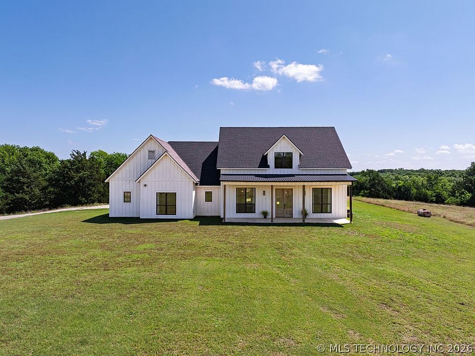 1st image of 20664 Moore Rd