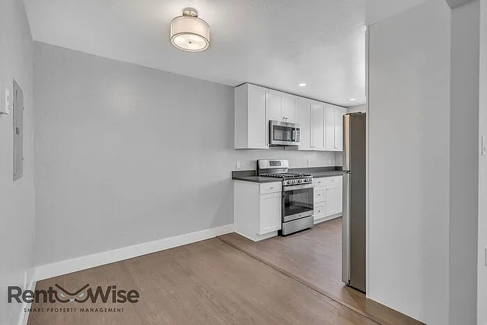 1600 5th Ave #2 — Photo 10
