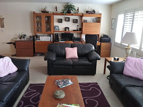 3rd image of 69286 Midpark Dr