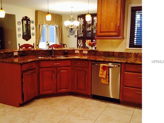 3rd image of 1923 Brantley Cir