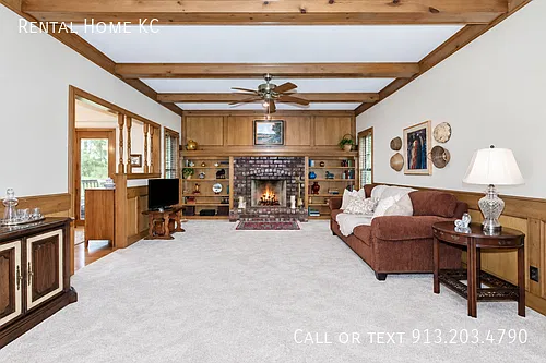 Immaculate traditional Raised Ranch #10560 — Photo 3