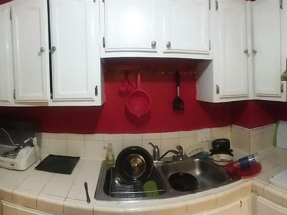 4th image of 1322 W 97th St