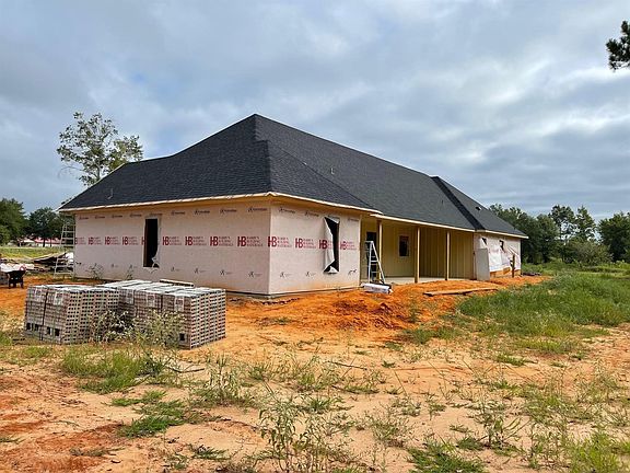 3rd image of 20934 Patriot Cir