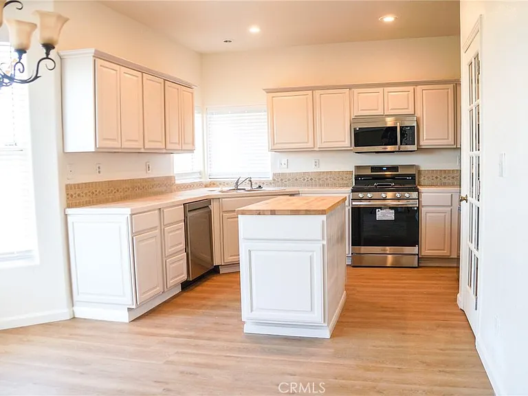 6761 California City Blvd — Photo 5