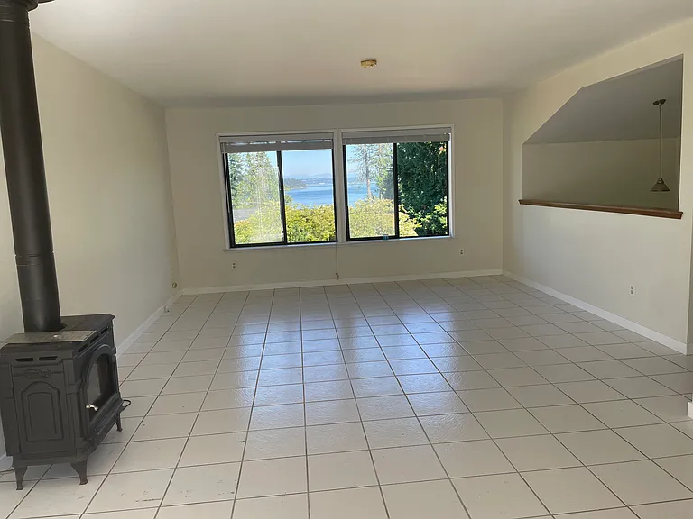 1163 Puget Dr SE — Photo 5