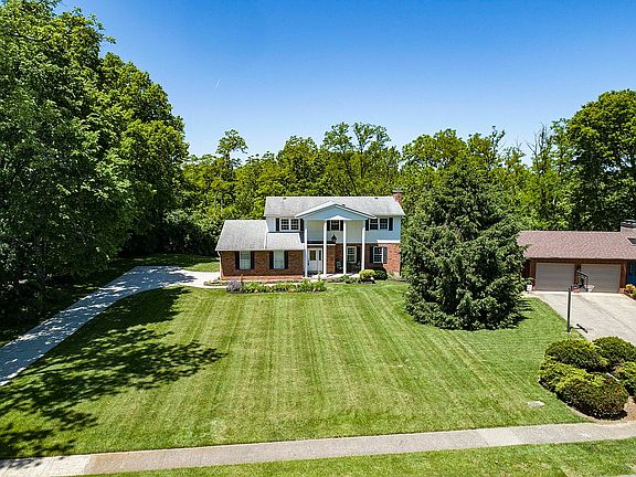 4th image of 5561 Williamsburg Way