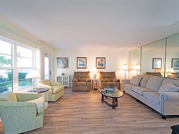 4th image of 29 Vista Gardens Trl APT 106