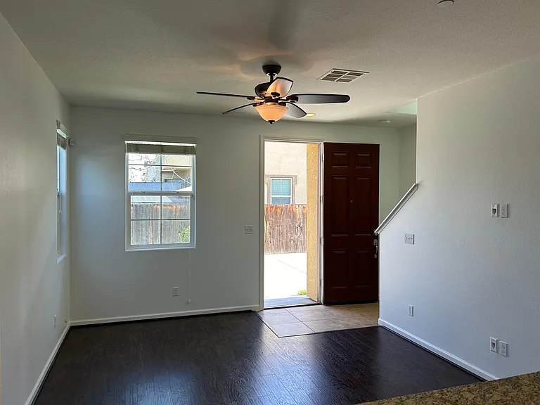 1594 Mosaic Way — Photo 11