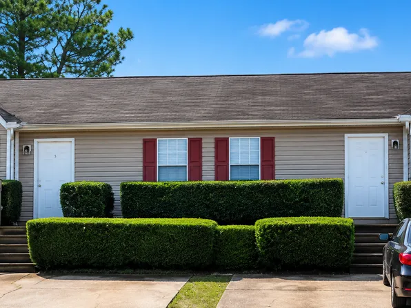 8846 W Hills Ct, Douglasville, GA 30134