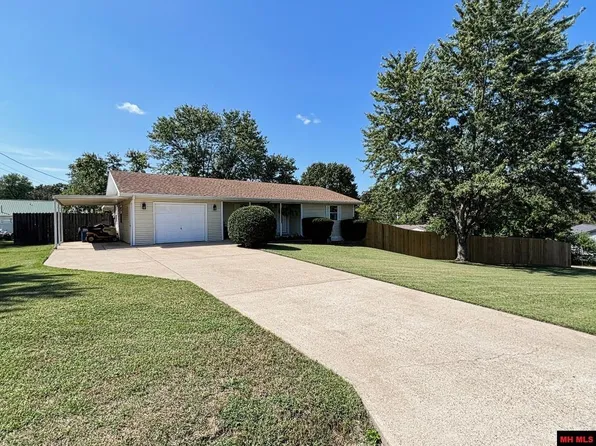 193 Spring Lake Dr, Mountain Home, AR 72653